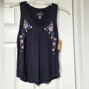 American Eagle Soft & Sexy Grey Floral Embroidered Tank Top! Size Small! NWT!